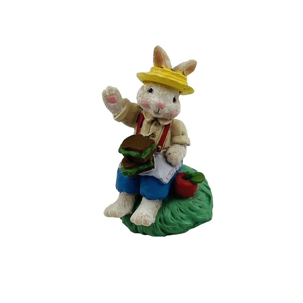 Cottontail Lane Picnic Bunny Figurine‎ Resin Sandwich Apple Easter Springtime